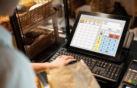 9 Common Kitchen Bottlenecks a Display System Helps Reduce