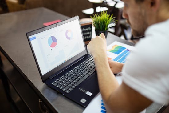 How Data-Driven Service Models Enable Service Businesses to Scale Without Losing Quality