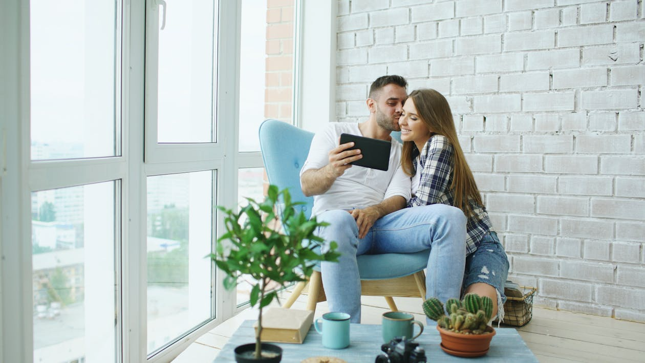 How to Navigate Cross-Border Relocation with Ease
